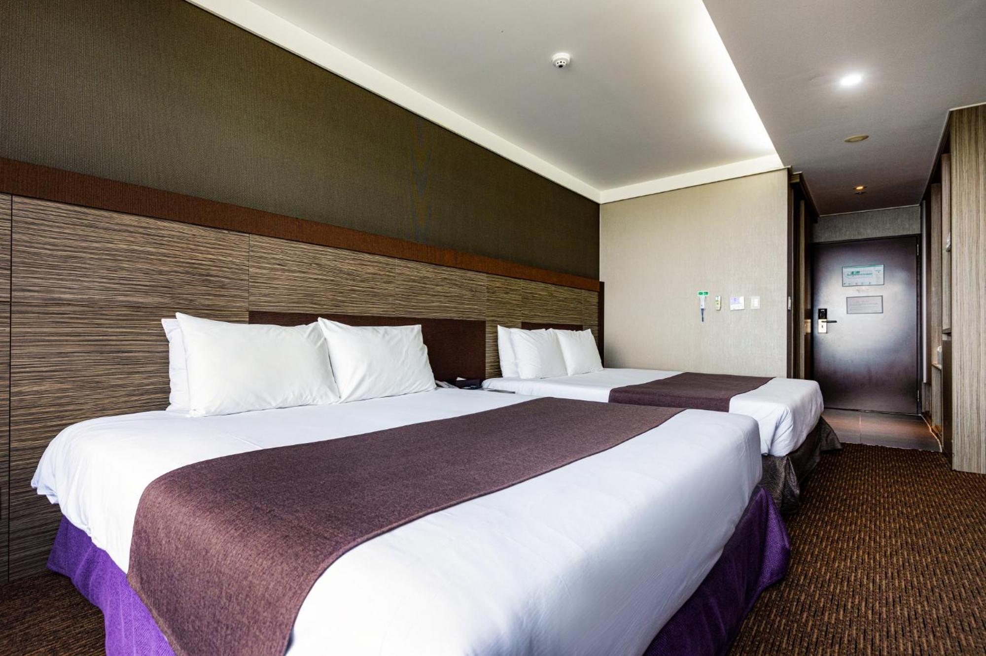 Eastern Hotel Jeju Seogwipo Bilik gambar