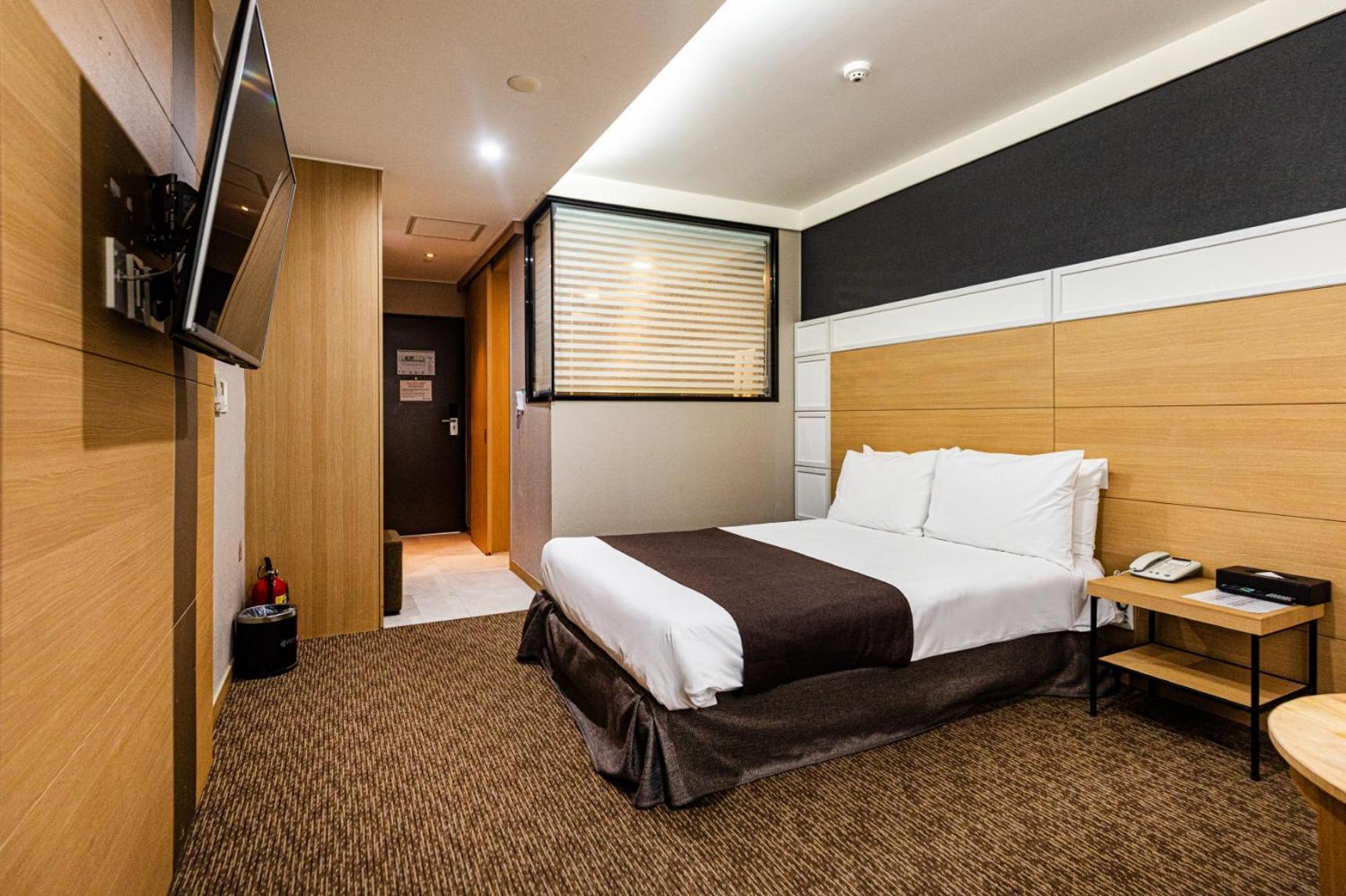 Eastern Hotel Jeju Seogwipo Bilik gambar